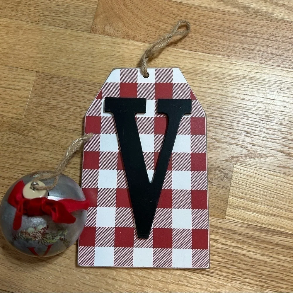 V Christmas Ornament Wall Hanging Bundle NEW Ball Red White Plaid Home Decor